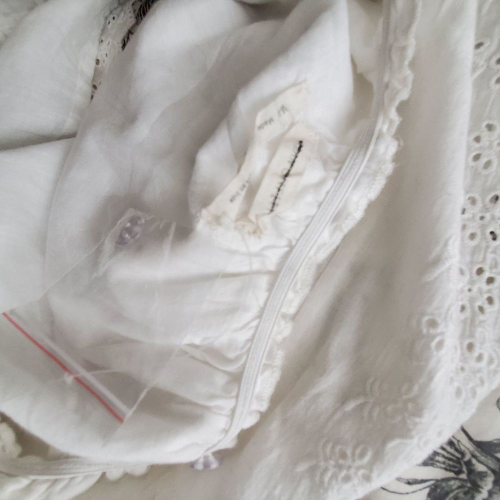 Urban Outfitters Embroidered apron dress M NEW - Picture 7 of 7